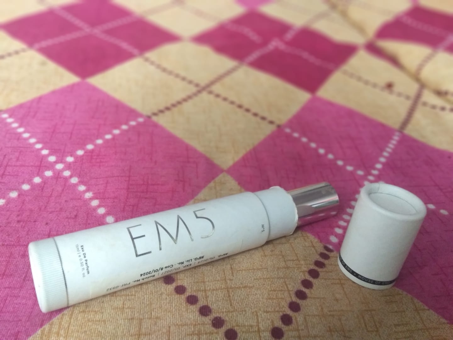 Customer photo review of EM5™ Omb Leather Unisex Perfume EDP Spray for Men & Women | Leather Animalic Earthy Fragrance Accords | Luxury Gift for Him / Her | Variants Available: 50 ml Spray / 15 ml Spray