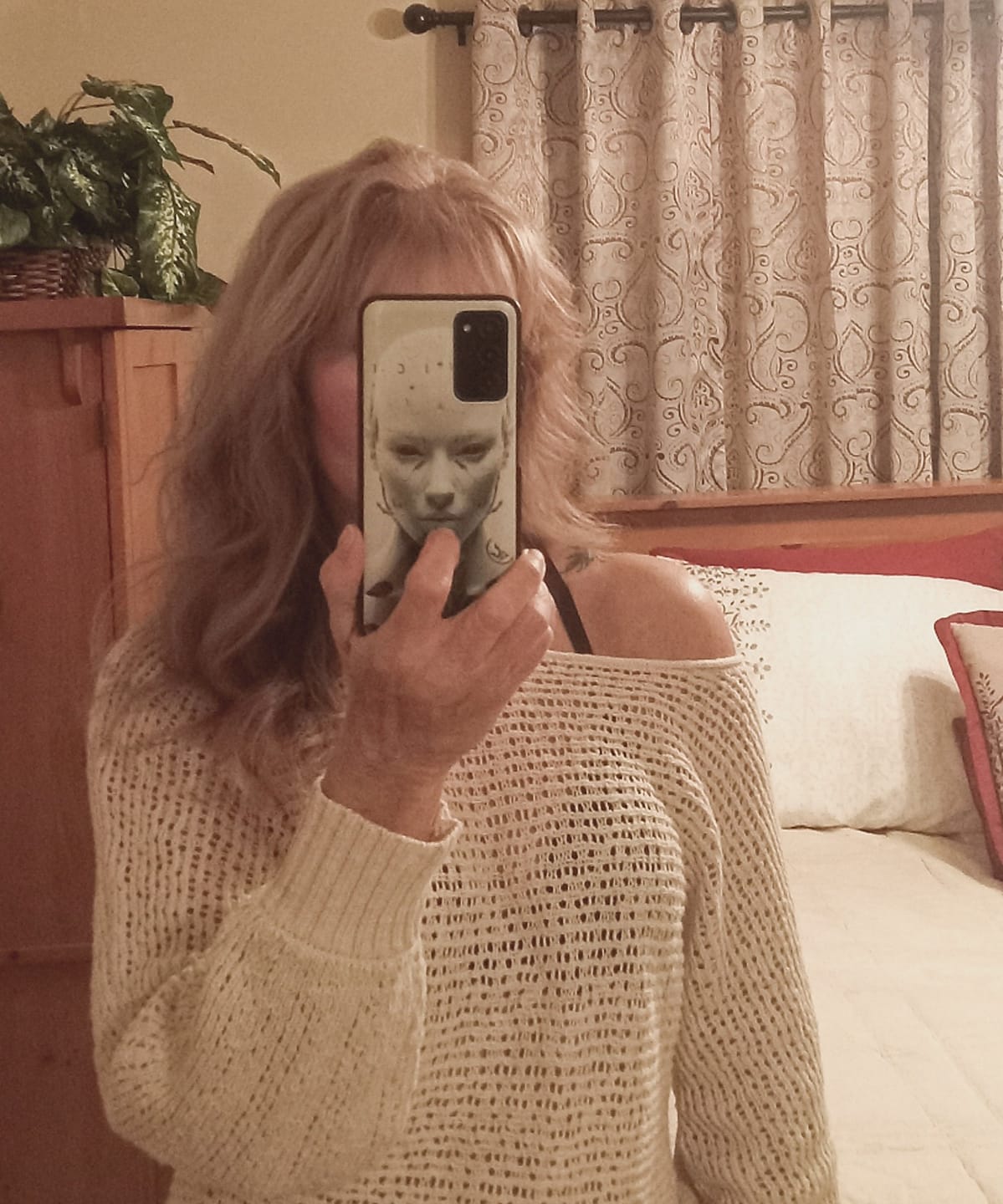 Customer photo review of By Together - W1106 | LAUREL CANYON PULLOVER
