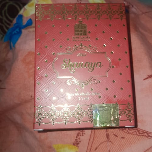 Customer photo review of Shanaya Luxury Attar Perfume