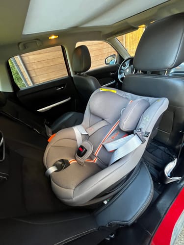 Customer photo review of Silla de Auto convertible Sirona GI ISIZE 360º Lava grey