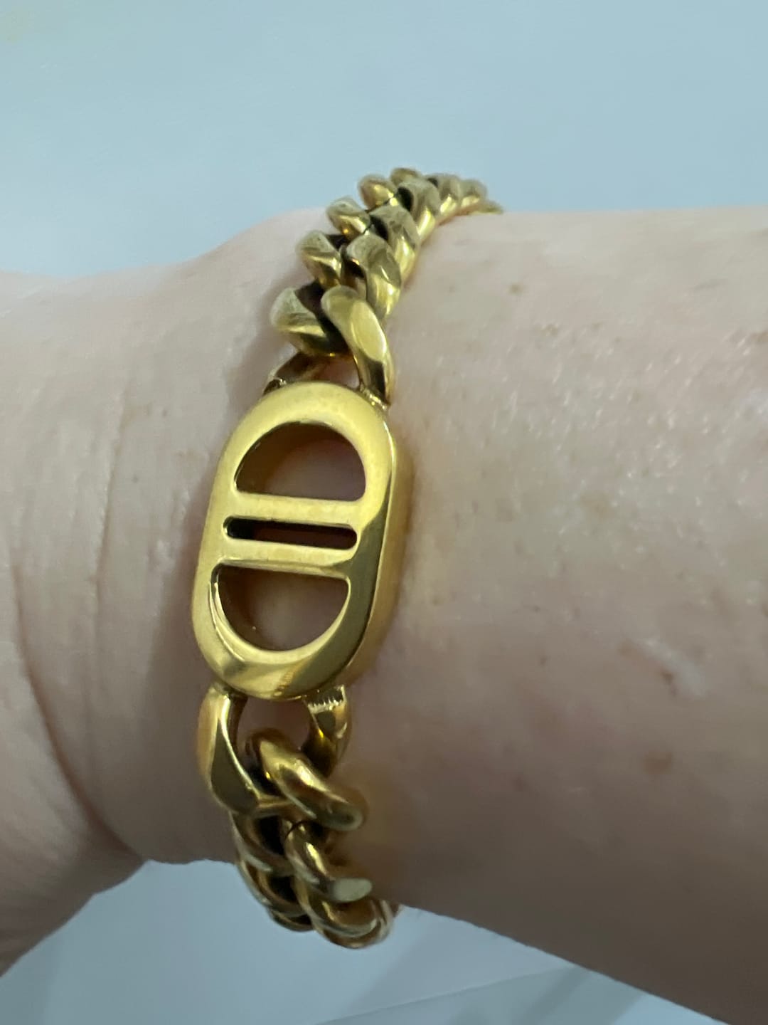 Customer photo review of Prestige Armband | 18K vergoldet