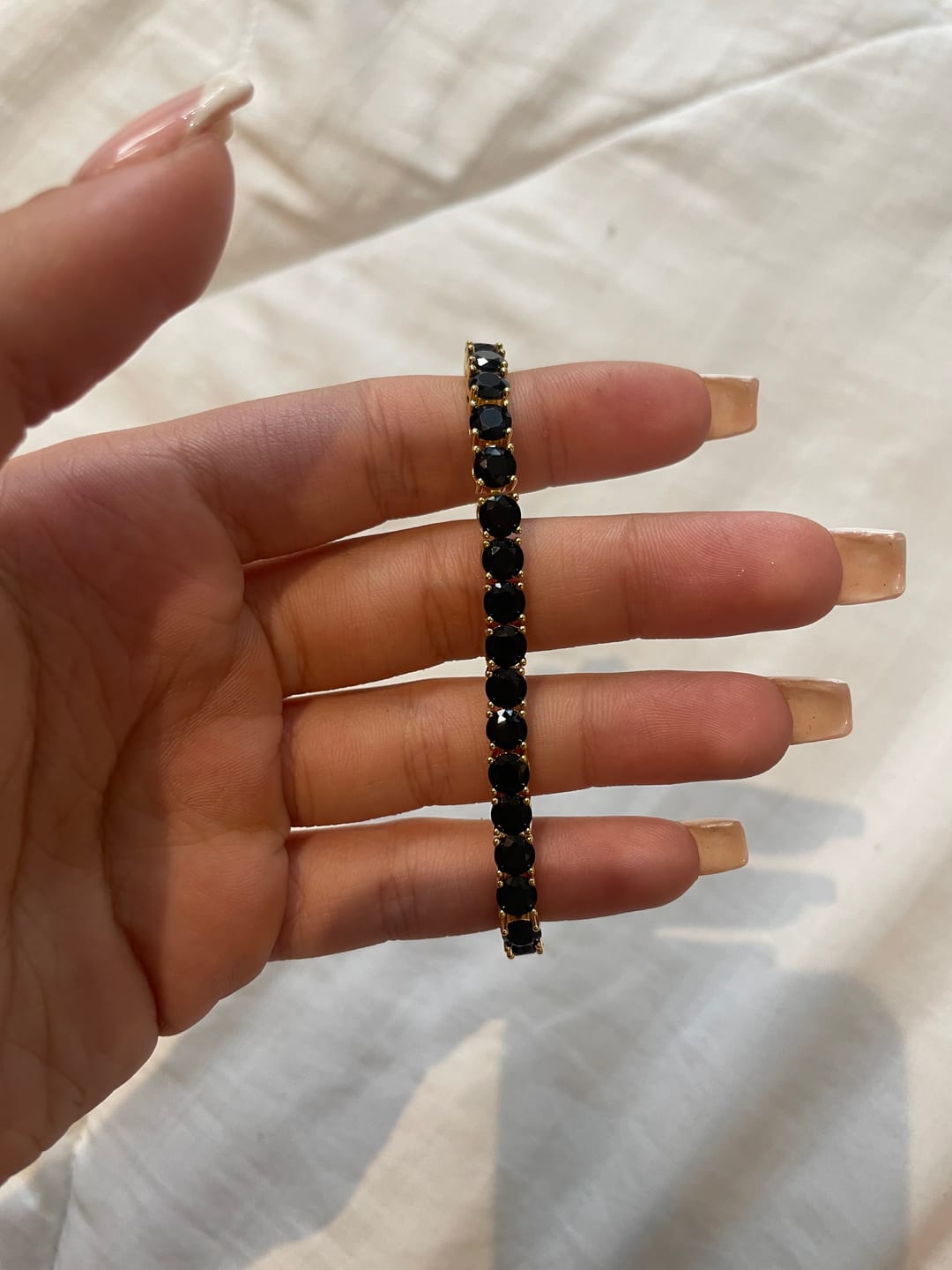 Customer photo review of TENNIS ZIRCON BRACELET - BLACK/GOLD