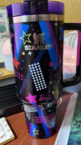Customer photo review of Quencher H2.0 Barbie 90's Rocker | 1.18 lt