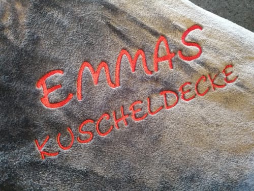 Customer photo review of Premium Wohndecke mit Namen