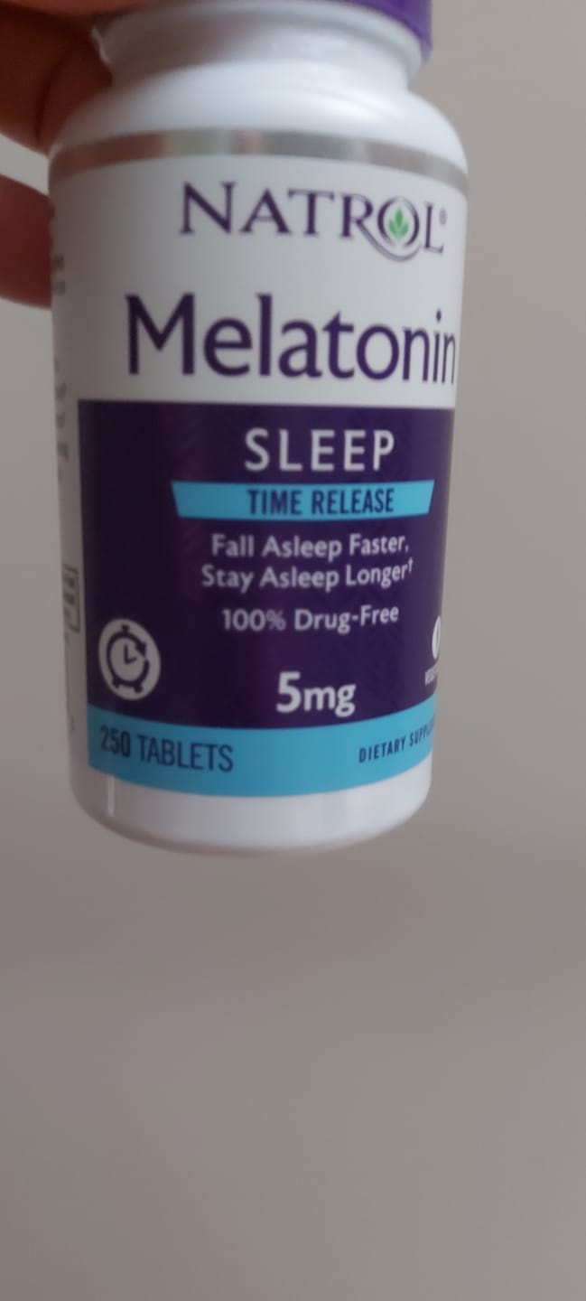 Customer photo review of Natrol Melatonina 5mg Time Release 250 Tablets