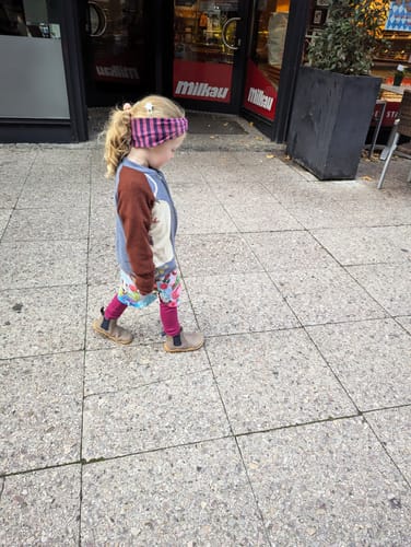 Customer photo review of Upcycling Kaschmir Stirnband Kinder Blau