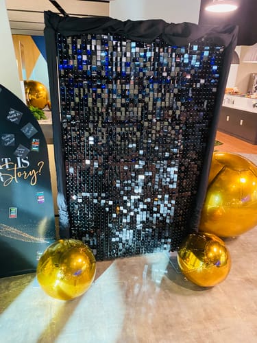 Customer photo review of Golden Color Inflatable Mirror Ball Reusable Big Bubble Balloon