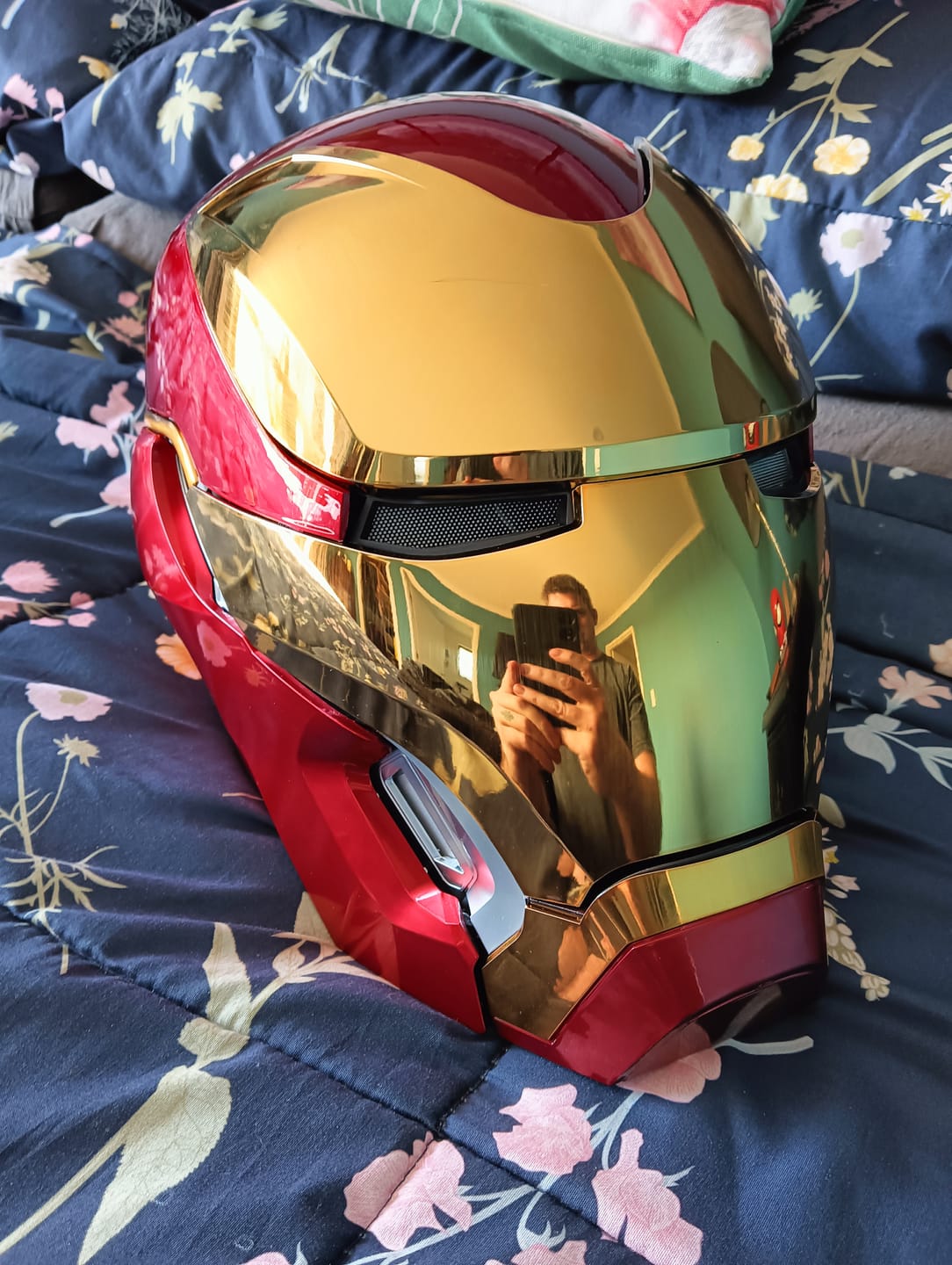 Customer photo review of Mechahead IronMan  Mk50 MK5 Helmet | English version | Voice Control | 1: 1 Real Person Wearable