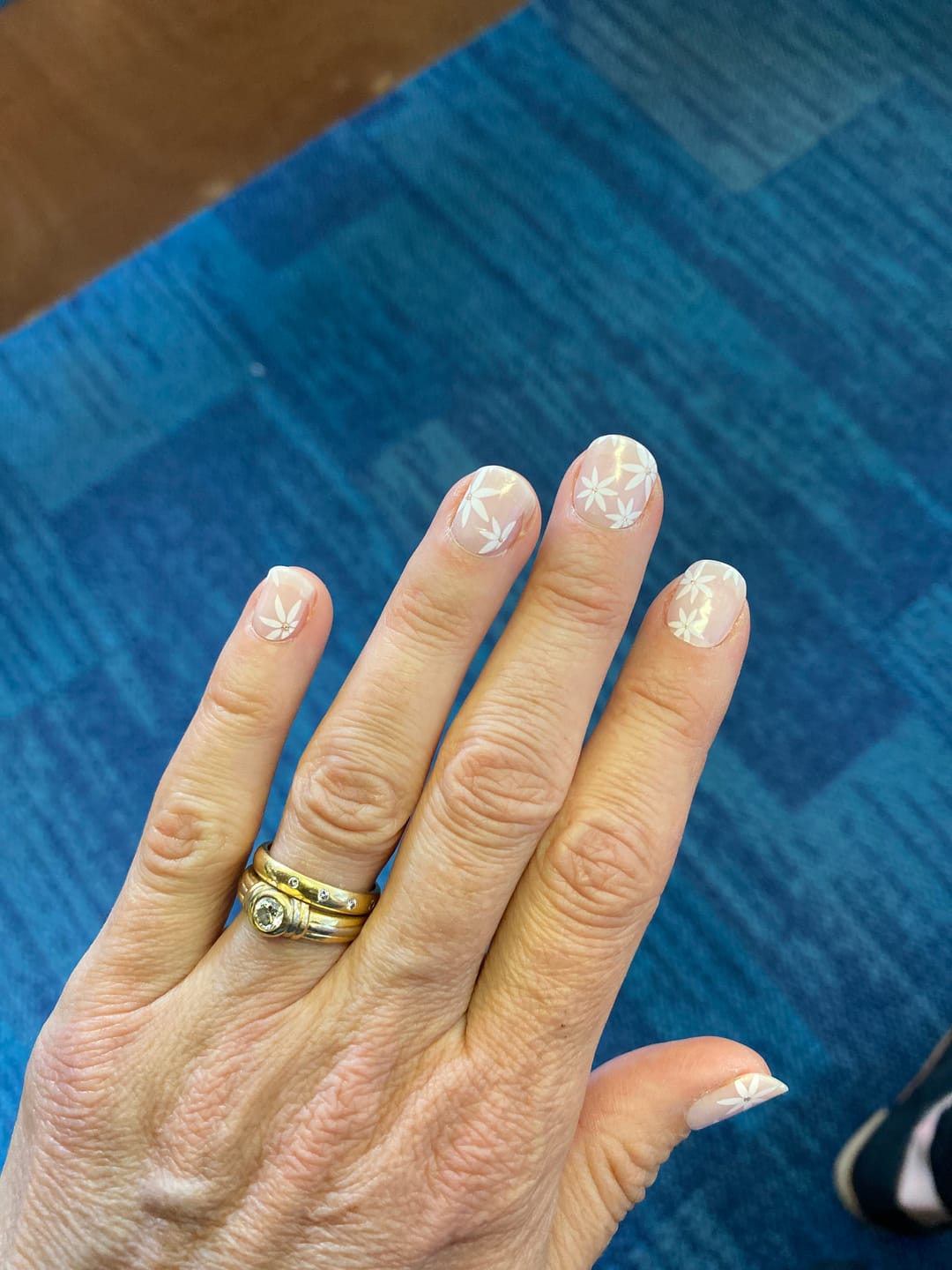Customer photo review of Nourishing Cuticle Oil Pen & Gellae Nail Remover