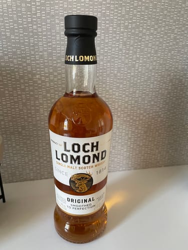 Customer photo review of Loch Lomond Original Engraved Personalised Whisky Bottle