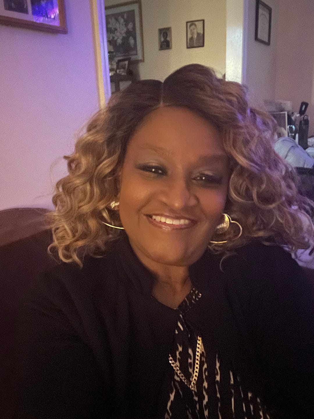 Customer photo review of Outre Melted Hairline Synthetic Hair HD Lace Front Wig - MARTISHA