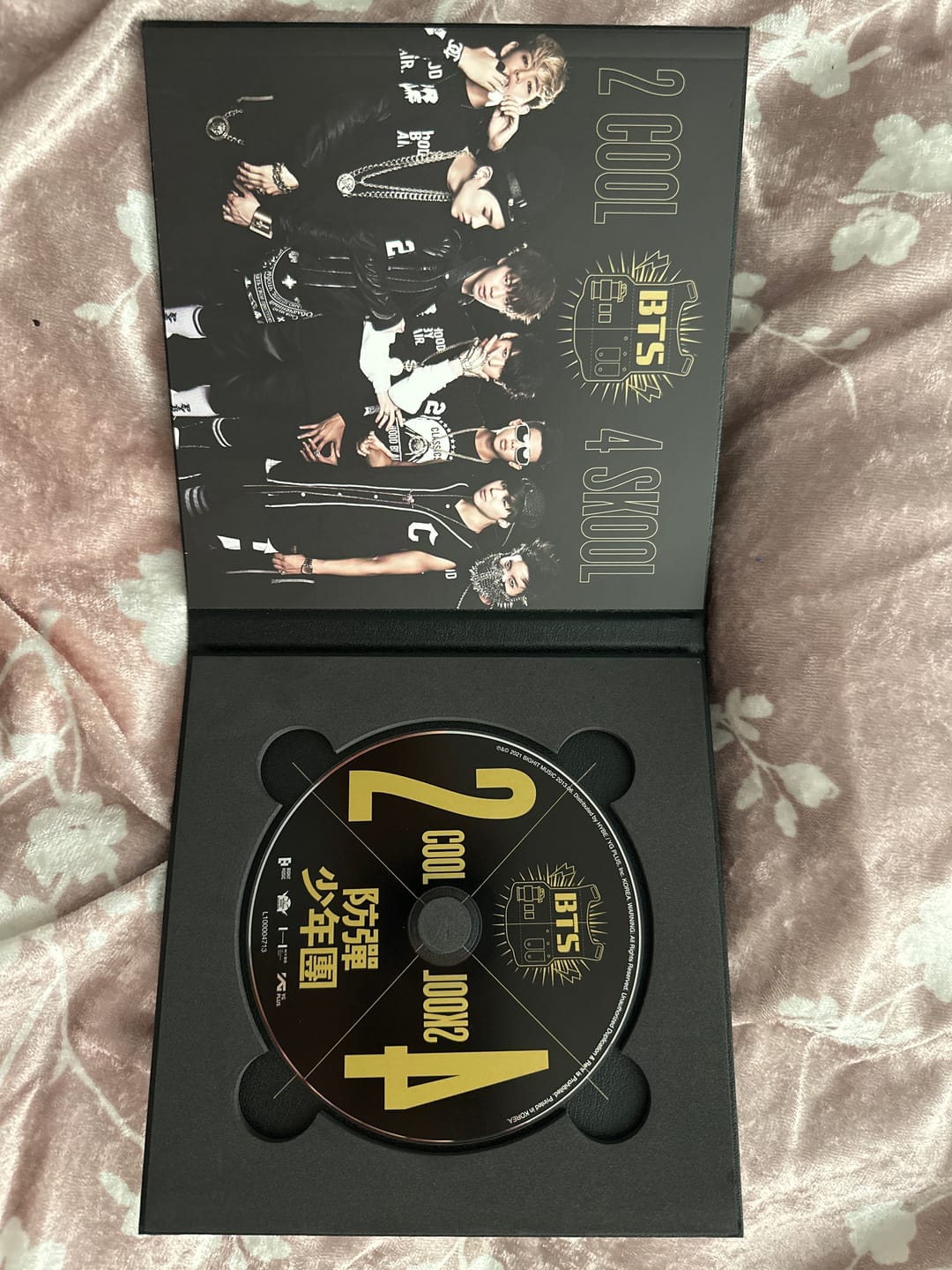 Customer photo review of BTS - 1ST SINGLE ALBUM 2 COOL 4 SKOOL