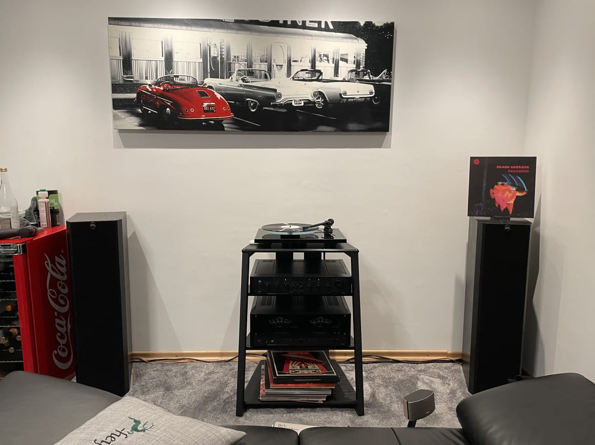 Customer photo review of Audio Rack Eiffel Series F07