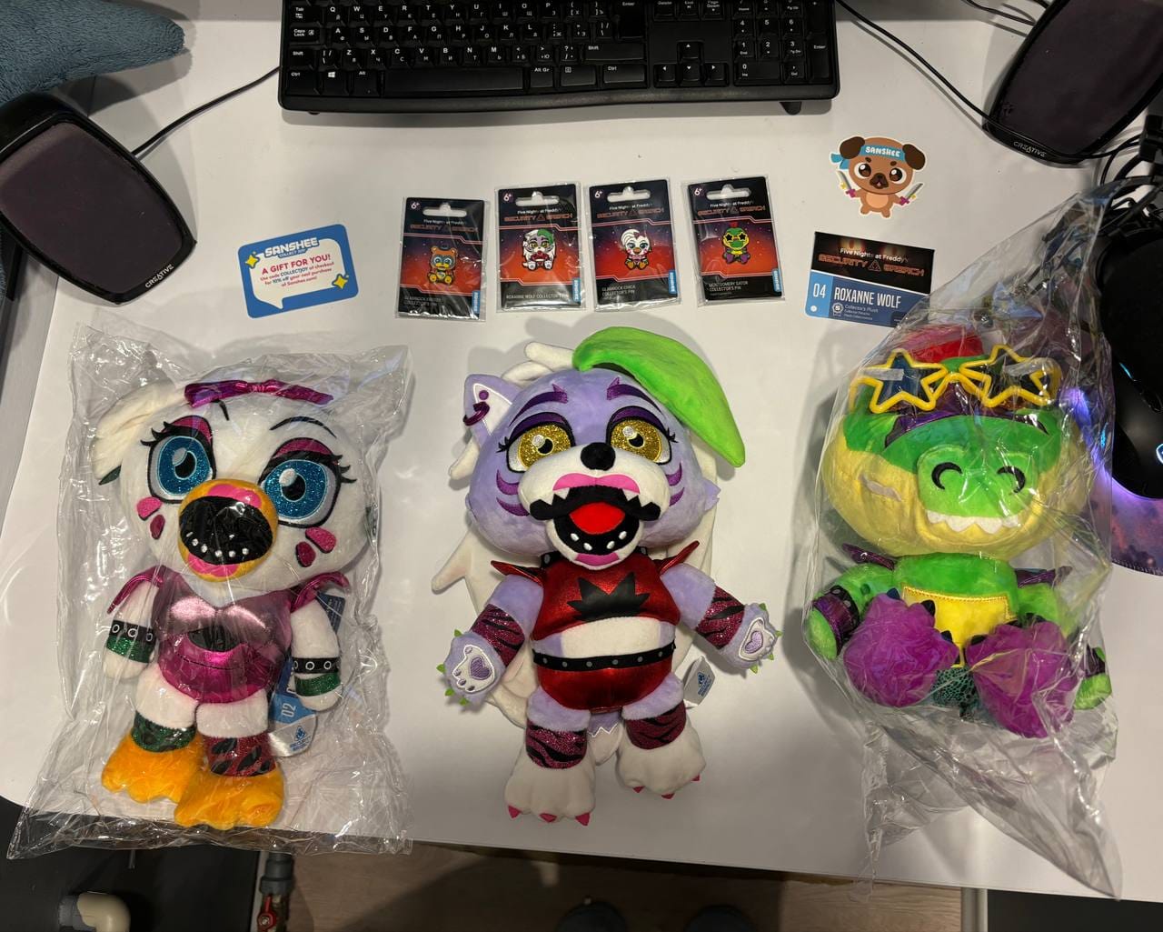 Customer photo review of Five Nights at Freddy's - Glamrock Chica Collector's Plush