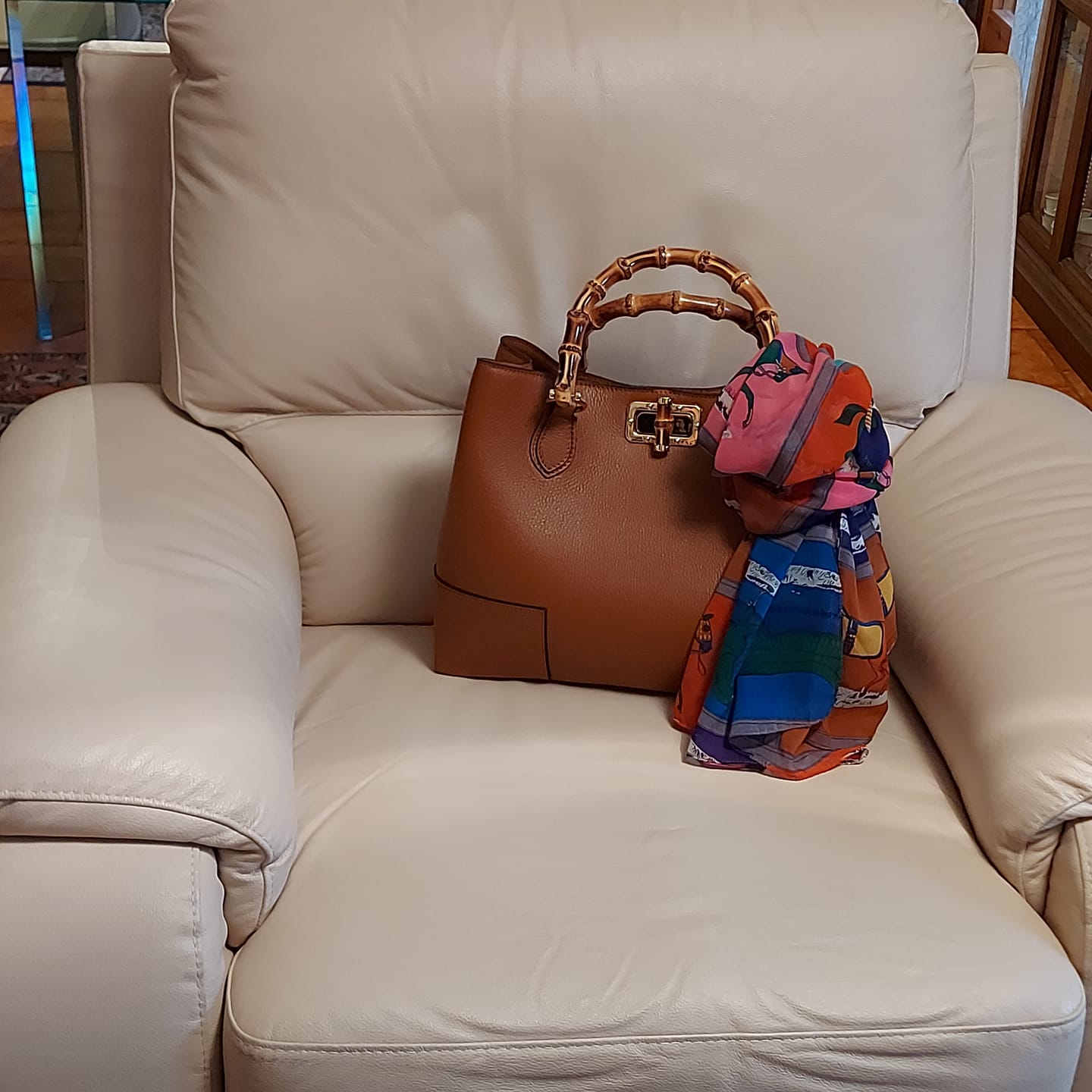 Customer photo review of Annalisa - Borsa a Mano in Pelle con Manici in Bambù