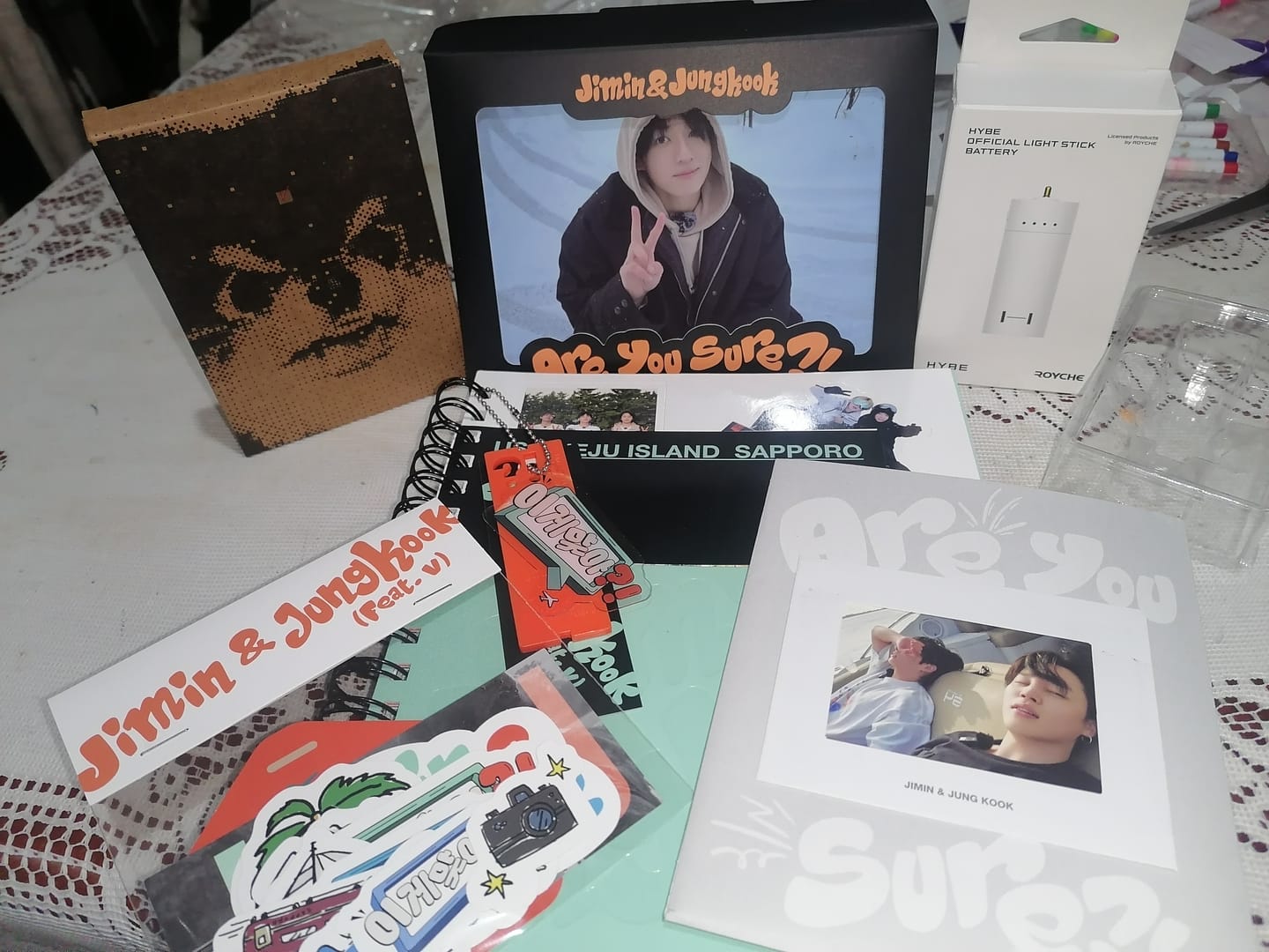 Customer photo review of BTS V - LAYOVER 1ST SOLO ALBUM WEVERSE VER.