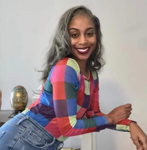 Customer photo review of Luvwin Salt & Pepper Gray Beginner Friendly Glueless Straight Wig 100% Human Hair