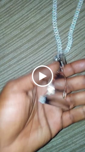 Customer video review of Moissanite Cuban Link Chain 14K Gold (ALL SIZES)