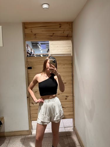Customer photo review of Short Vuelos Ecru