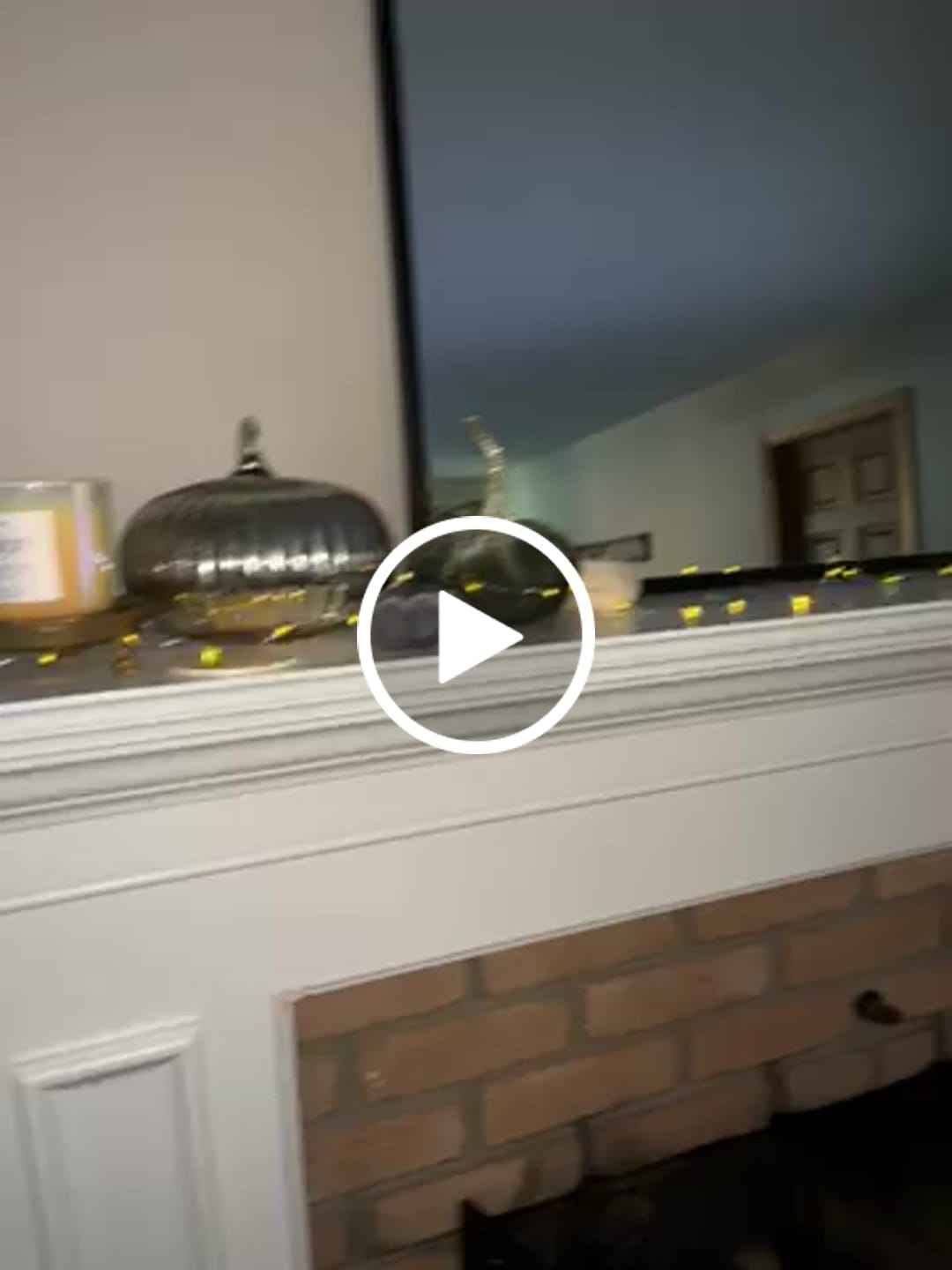 Customer video review of Capri Candle
