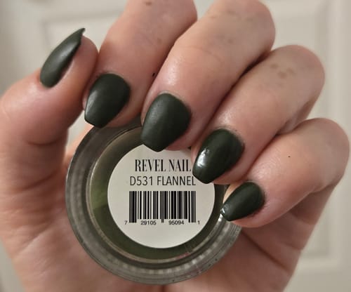 Customer photo review of D531 Flannel Green Crème Dip Powder