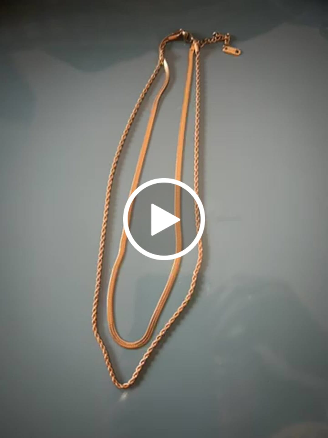 Customer video review of Mix Colar Melina Banhado em Ouro 18k