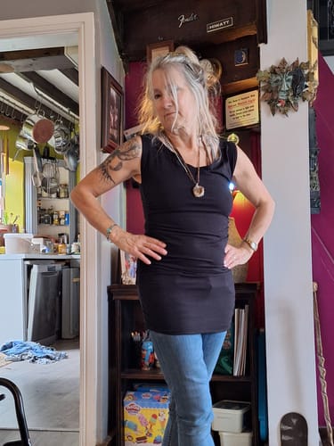 Customer photo review of CROSSOVER TOP BLACK