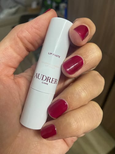 Customer photo review of Lip Paste