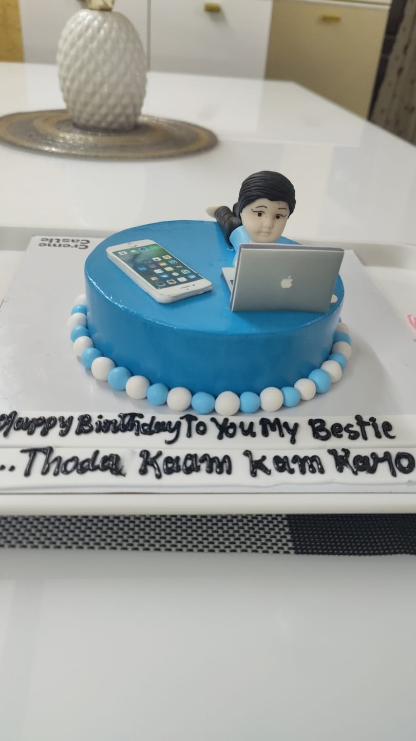 Customer photo review of Cake for a workaholic