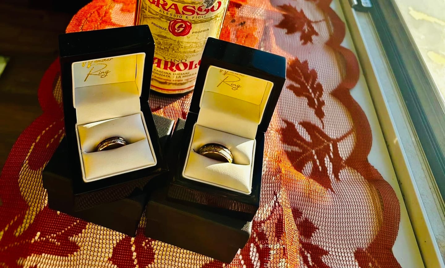 Customer photo review of The Rosie Black Wonder Ring Set