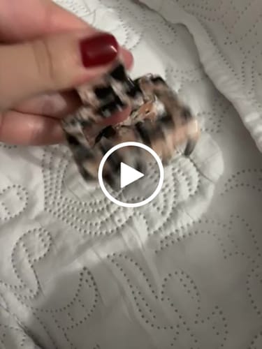 Customer video review of Hair Claw Mini