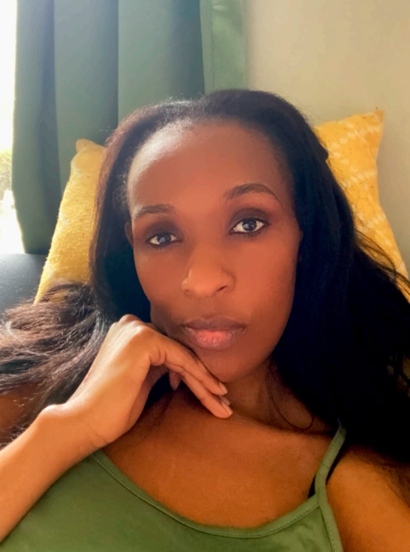 Customer photo review of Natural Color Light Yaki Micro Loop Hair Extension