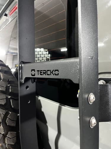 Customer photo review of Escalera 2.0 para Suzuki Jimny