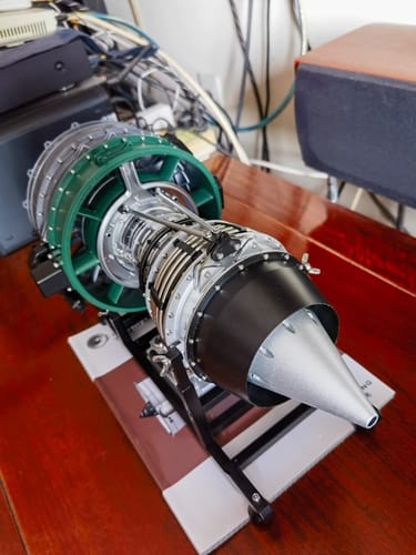 Customer photo review of Full Metal Turbofan Engine Aircraft Jet Engine Model Kit