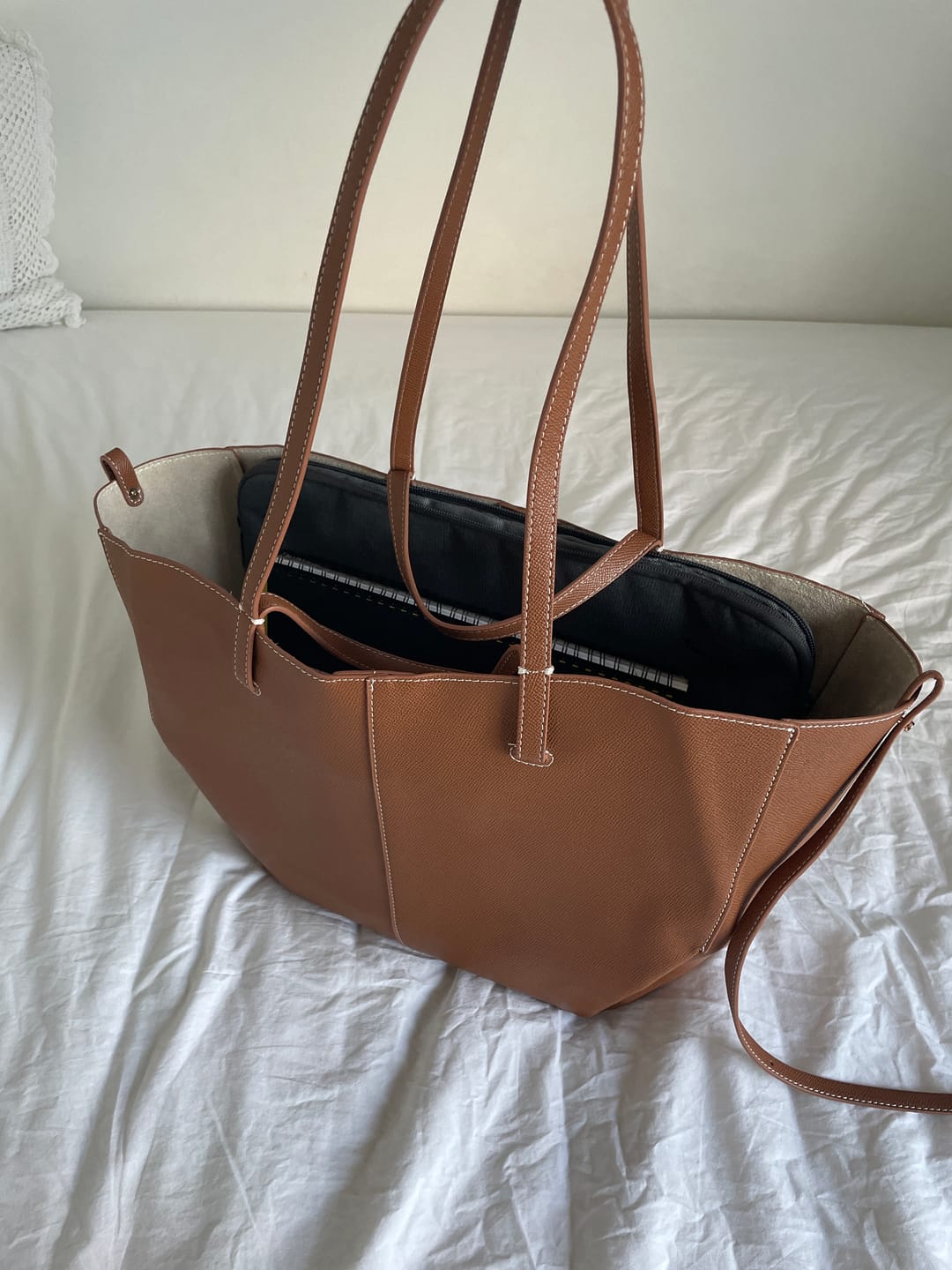 Customer photo review of Mira Taske - Camel