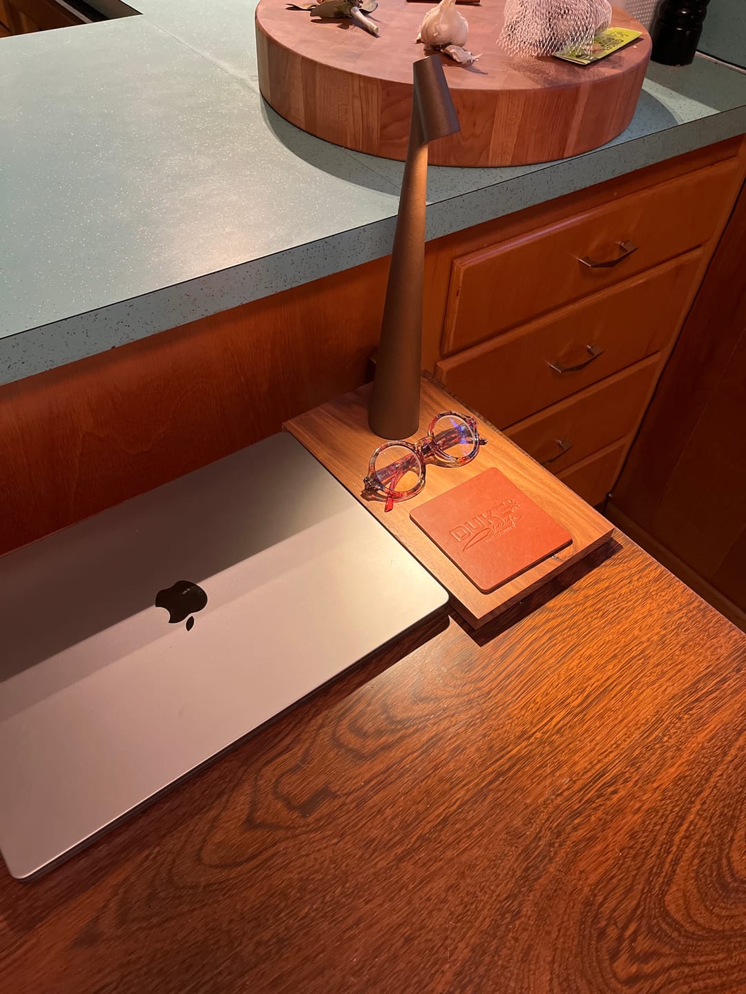 Customer photo review of Kalem™ Sculpting Table Lamp
