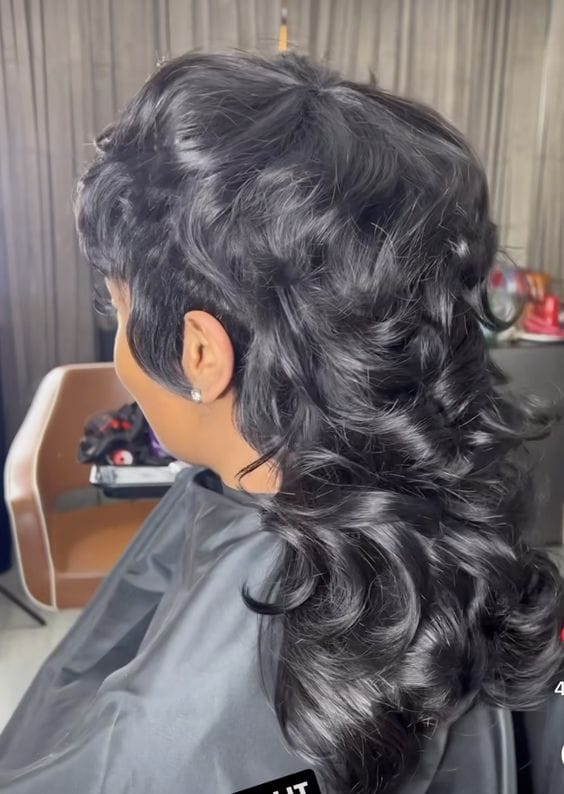 Customer photo review of Luvwin Pixie Cut Wigs Glueless Mullet Wigs With Bangs For Black Women