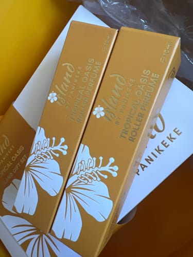 Customer photo review of ISLAND BY PANIKEKE ROLLER PERFUME SPRAY