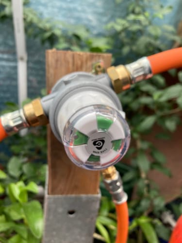 Customer photo review of Zwei-Flaschen-Anlage "Multimatic" schaltet automatisch von leerer zu voller Gasflasche