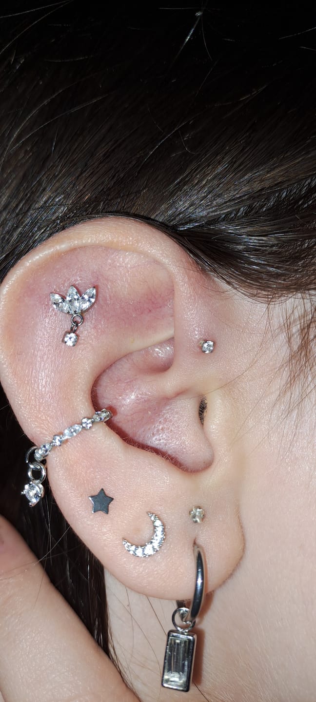 Customer photo review of BLISS Conch Hoop