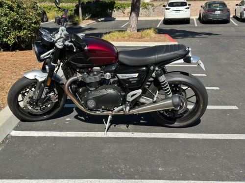 Customer photo review of Triumph Speed Twin 1200 Tail Tidy Kit - 2019+