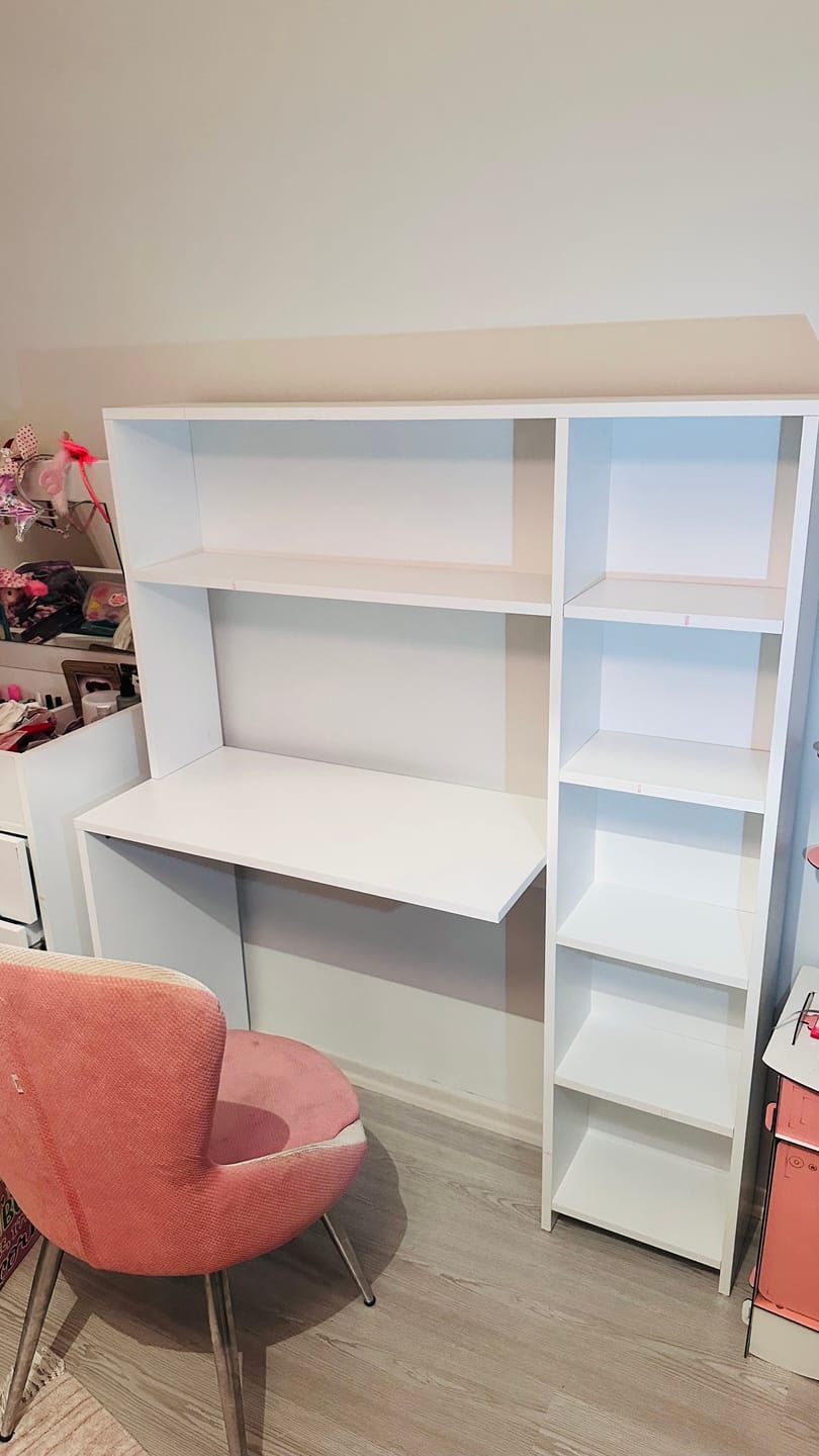Customer photo review of Rani HA104 Kitaplıklı Raflı Bilgisayar Çalışma Masası Beyaz