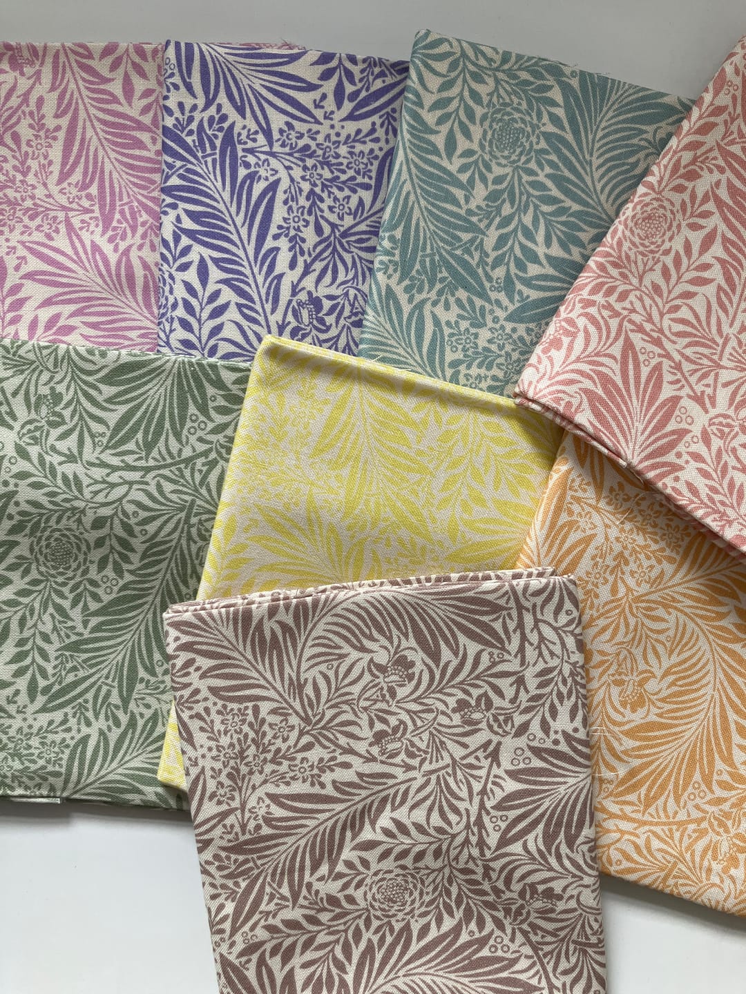 Customer photo review of Tropical Oasis 8 Piece Cotton Fat Quarter Bundle