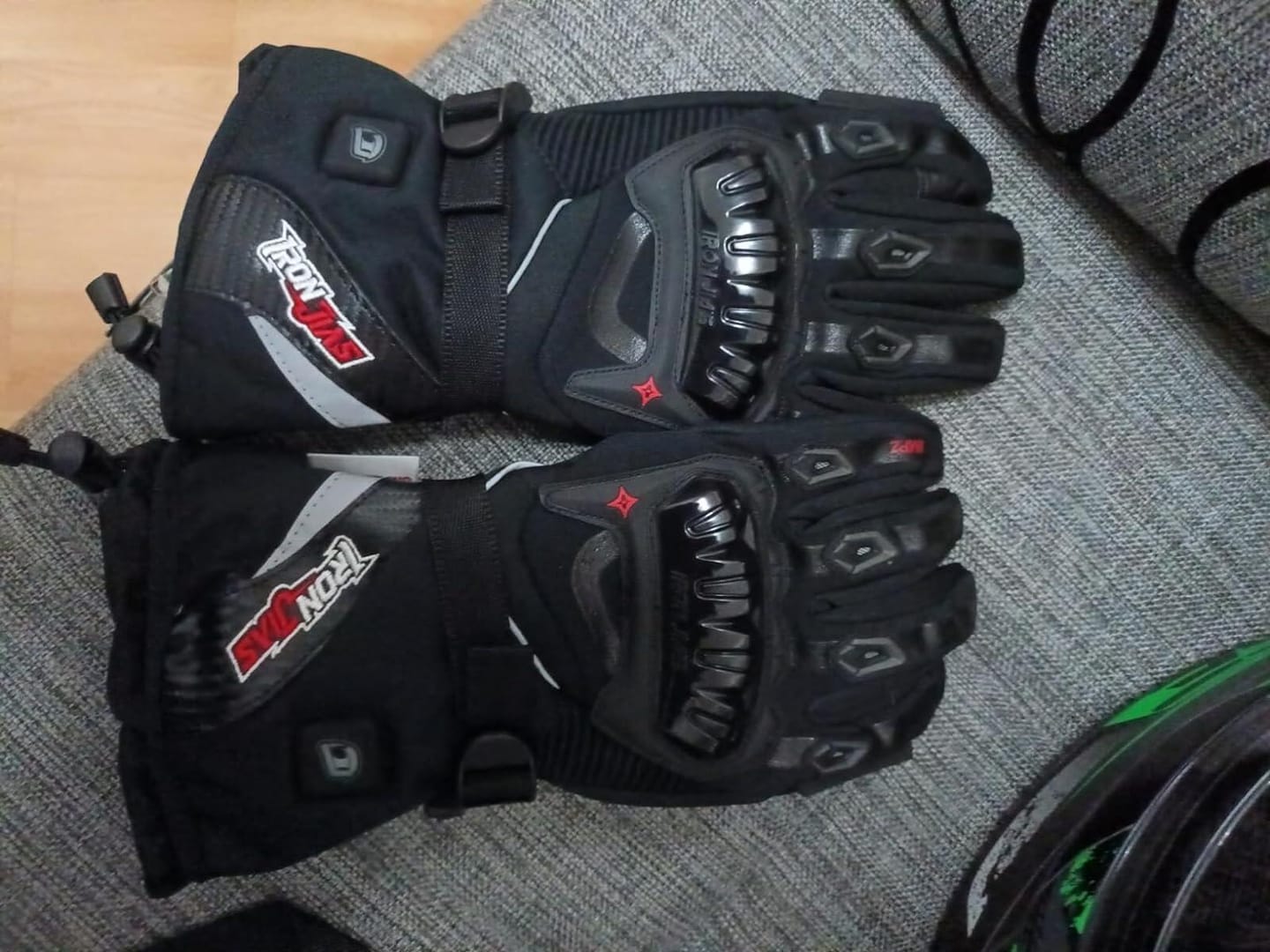 Customer photo review of RIDEIRON Winter Waterproof Rechargeable Heated Motorcycle Gloves | AXE01H