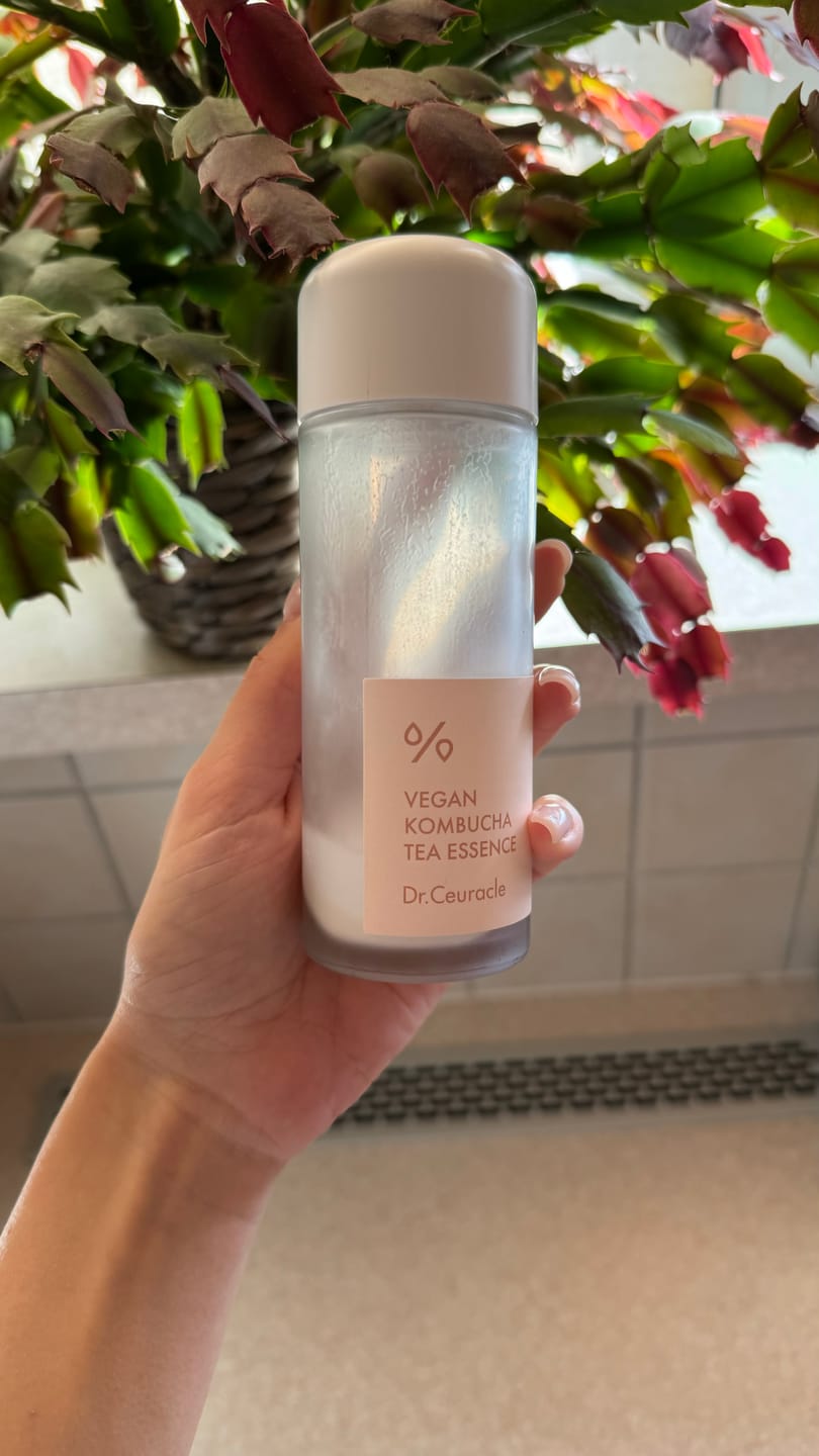 Customer photo review of Divu tekstūru vegāniskā esence ar kombuču Dr.Ceuracle Vegan Kombucha Tea Essence