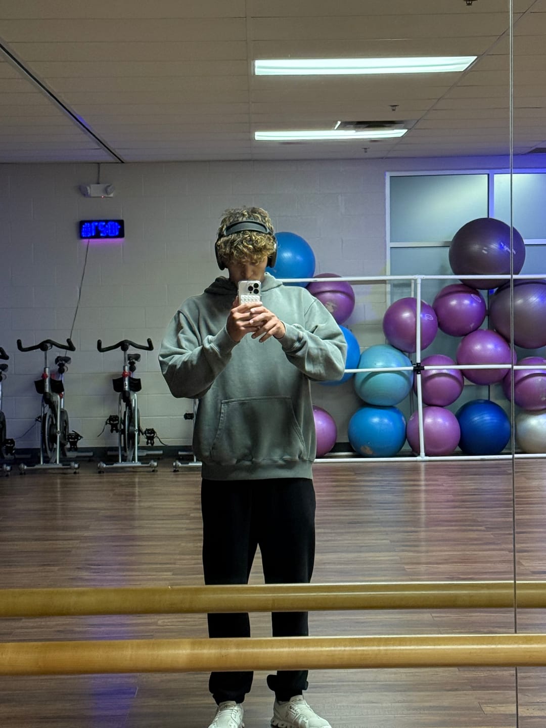 Customer photo review of 551 - Drippy Skull Hoodie