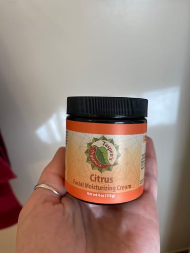 Customer photo review of Facial Moisturizing Cream