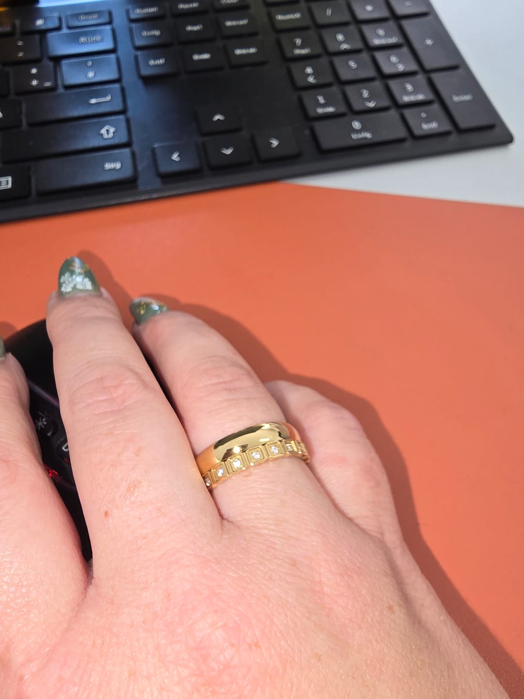 Customer photo review of Nisma Ring | 18K vergoldet