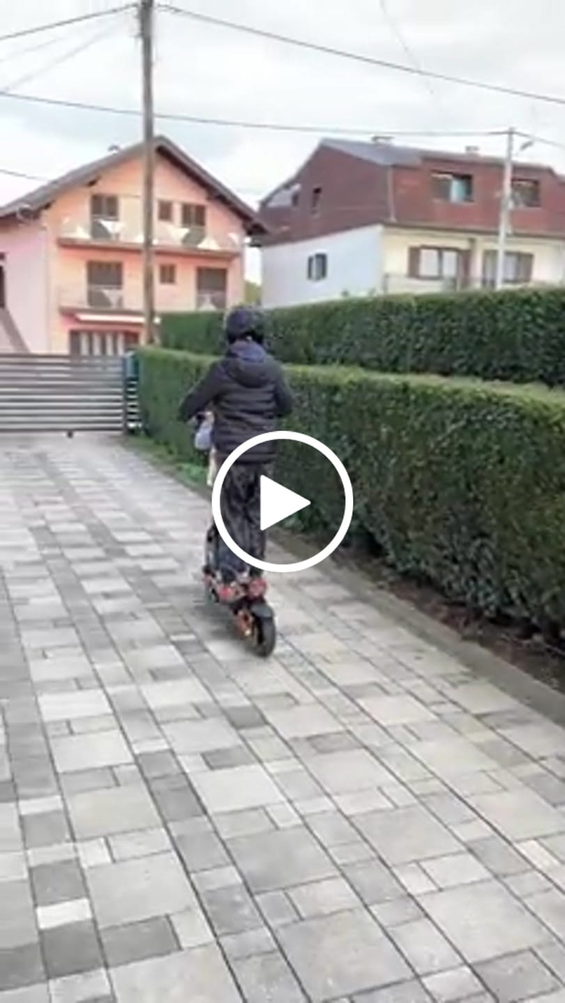Customer video review of KuKirin G2 Max Electric Scooter