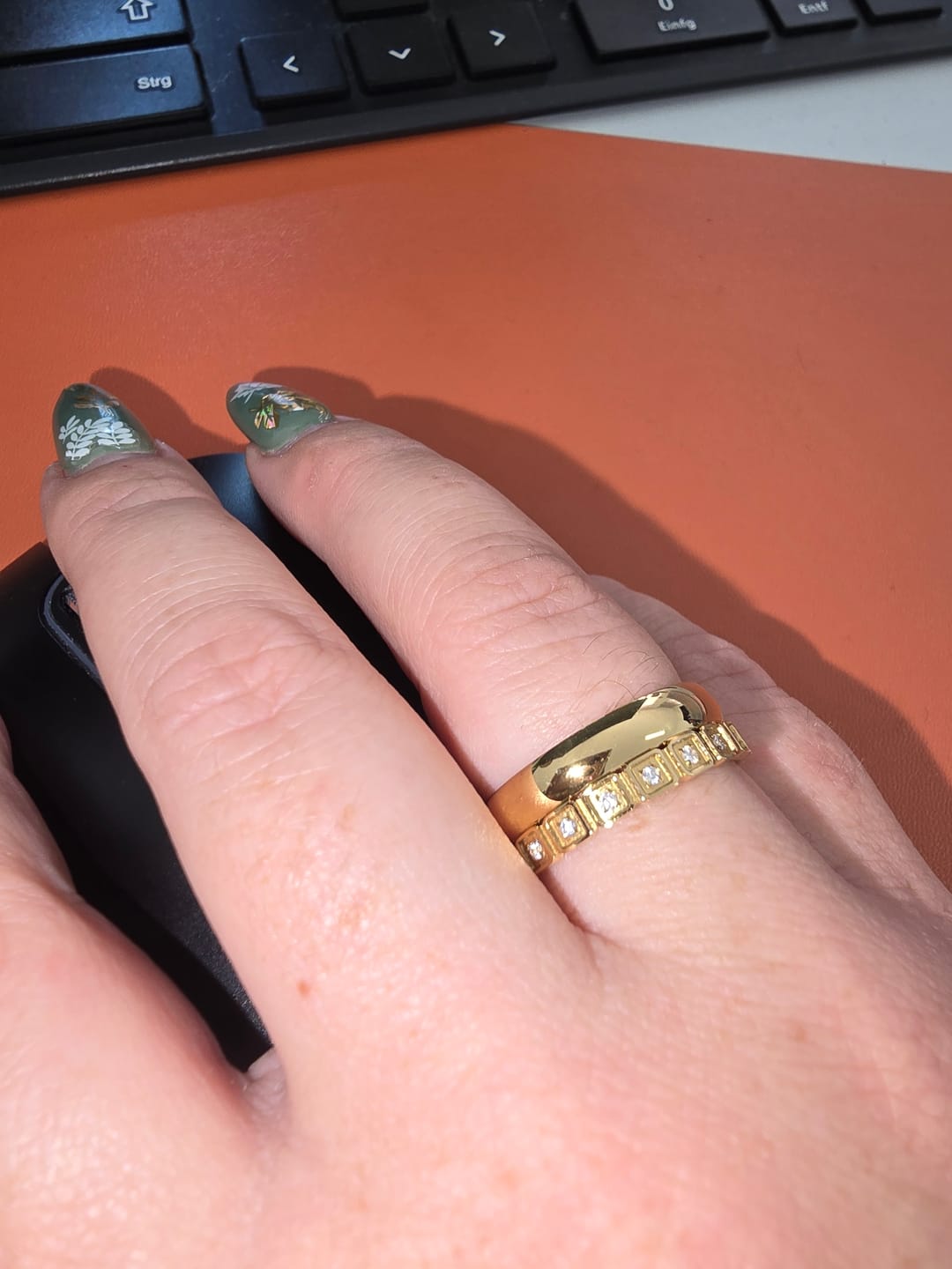 Customer photo review of Lena Ring | 18K vergoldet